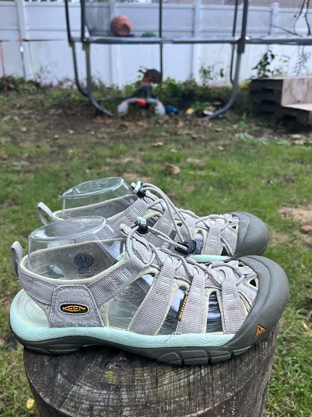 Keen Newport H2 Sandal Women Size 8.5